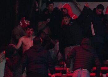 Reacciones políticas ante los lamentables sucesos que vivieron los hinchas de la “U” en Argentina.