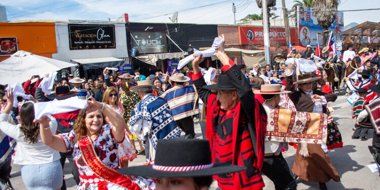 El “18” en Paine tendrá artistas chilenos y un Campeonato Nacional de Cueca Juvenil.