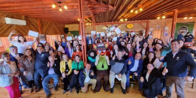 Sernatur conmemora el «Día Mundial del Turismo» en Angostura del Biobío.