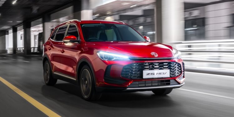 Consejos esenciales para viajar seguro por carretera este 18