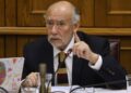 Presidente de la comisión de Salud del Senado solicita «no permitir perdonazos» tras el reciente informe de la Contraloría sobre licencias médicas.