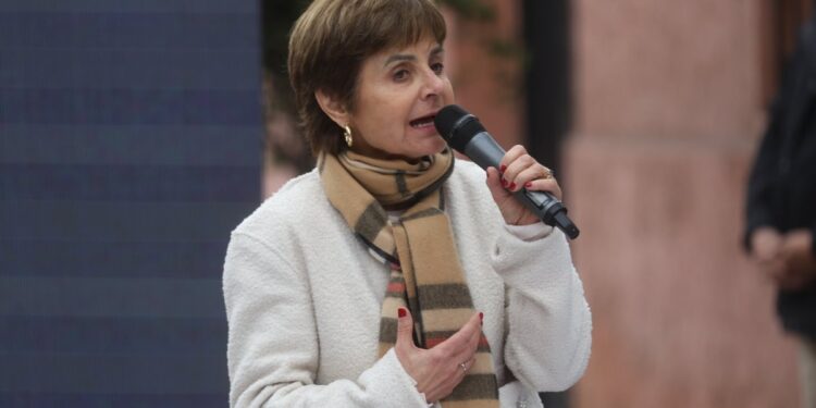 Daza sube en las encuestas después del debate: “La gente está reconociendo que es la mejor candidata para la Presidencia”.