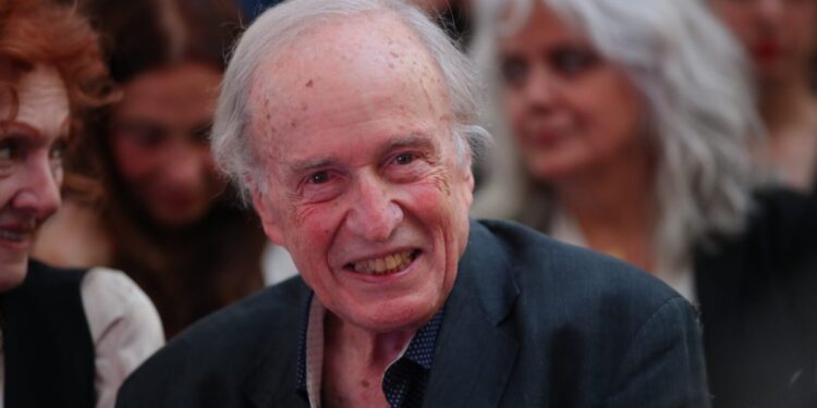 Jaime Vadell, al recibir el Premio Nacional de Artes de la Representación y Audiovisuales 2025: «Uno se convierte en un servidor del país».