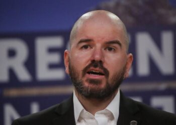 Corte de Valparaíso desestima la demanda de Giorgio Jackson contra 23 diputados de la UDI por asociarlo con el robo de computadores.