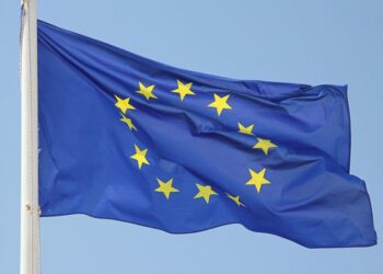 La Unión Europea plantea la posibilidad de suspender su acuerdo comercial con Israel debido a la ofensiva en Gaza.