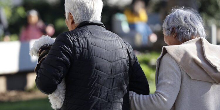 Fondo responsable del seguro social destinó $127 millones en salarios para 12 funcionarios en su primer mes de operación.