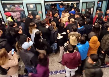 El número de personas transportadas por el Metro de Santiago en julio llegó a 56,4 millones.