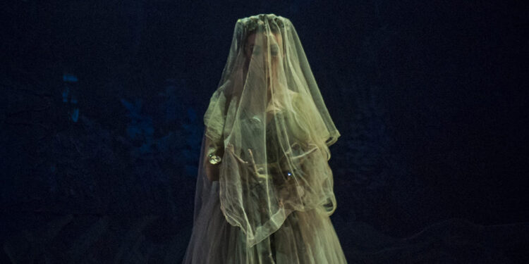 Municipal de Santiago trae de vuelta a Giselle, tesoro del ballet romántico.