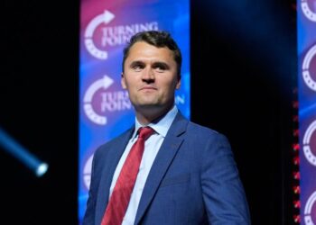En un conmovedor mensaje, la viuda de Charlie Kirk informa que continuará con su labor en el mundo.