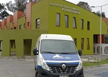 El intrigante emprendimiento de una mujer: se dedica a gestionar horas y hacer filas en el Cesfam de Pitrufquén a cambio de un pago.