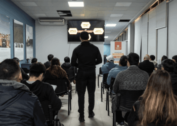 Programa “Experiencia Estadio” de División El Teniente lanza ciclo de charlas deportivas para comunidades.