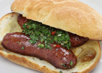 Cinco salsas para disfrutar el choripán en estas Fiestas Patrias.