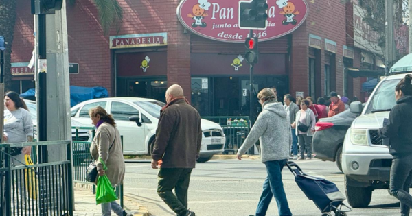 Ipsos: La preocupación por la inflación en Chile baja ocho puntos y se siente más optimismo económico.