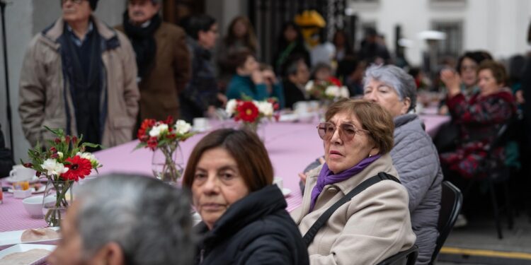 Subida de la PGU a $250.000 en septiembre y pago del Aguinaldo.