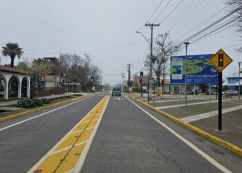 Tucapel añade un nuevo cruce semafórico y optimiza la movilidad urbana.