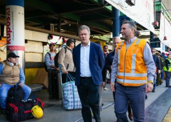 MTT controla más de 4.500 buses y revisa a 8.000 pasajeros.