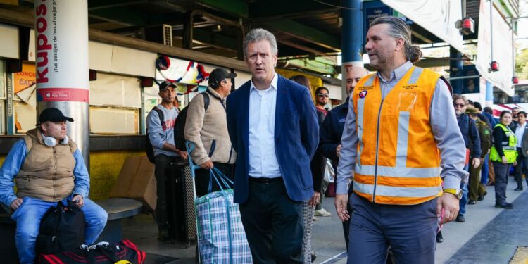 MTT controla más de 4.500 buses y revisa a 8.000 pasajeros.