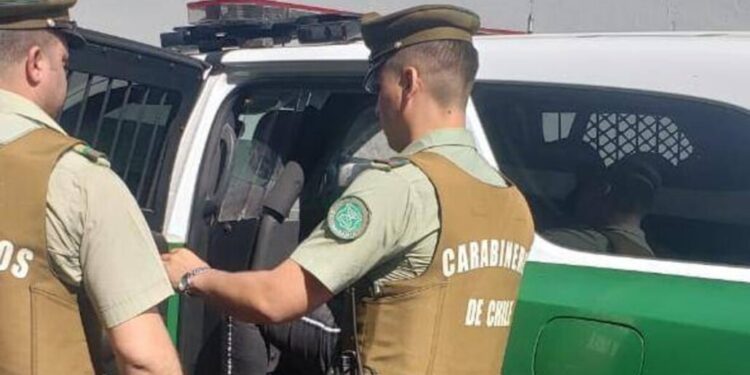 Hombre causó daños en una vivienda para ingresar y, con un vidrio, intentó asesinar a su expareja en Quilleco.