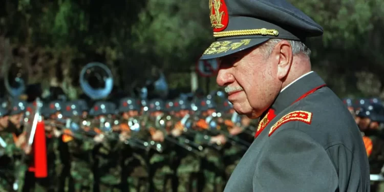Pinochet entre los más admirados: Cadem destaca una evolución en la percepción histórica.