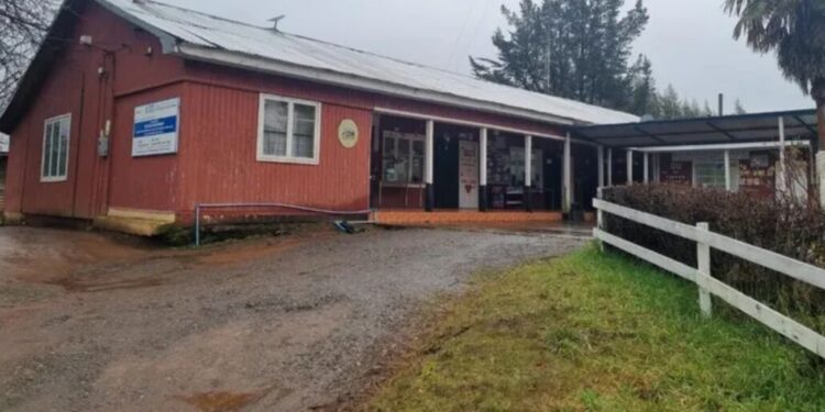 Robo millonario en escuela rural de Santa Bárbara: delincuentes sustrajeron equipos, alimentos y causaron daños.