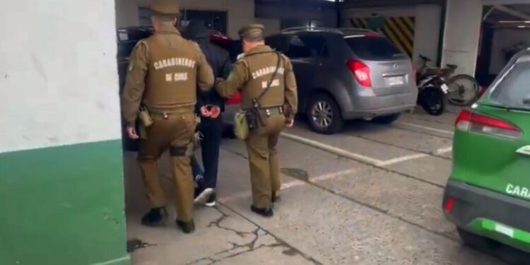 Detenido un extranjero con miles de dosis de droga preparadas para la venta en el sur de Los Ángeles.