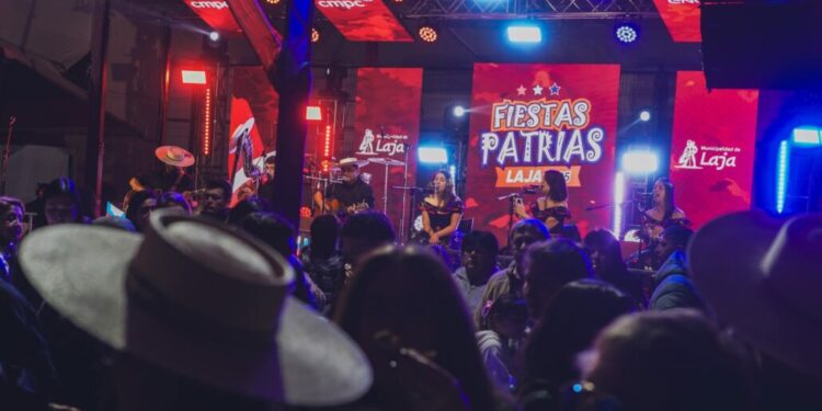 Gobierno responde al alcalde de Laja ante el anuncio de extender el horario de ramadas hasta las 02:00.