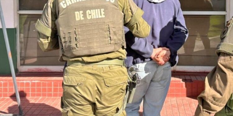 Detienen a un sujeto por venta de droga en un reconocido sector de Los Ángeles.