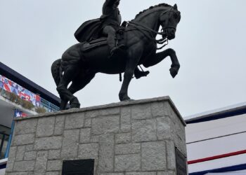 Bernardo O’Higgins recuperó su espada este «18».