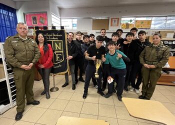 Primera Copa Interescolar de Futbolito: el título se lo lleva la Oficina Comunitaria de Carabineros y el Liceo Nacional Bicentenario.