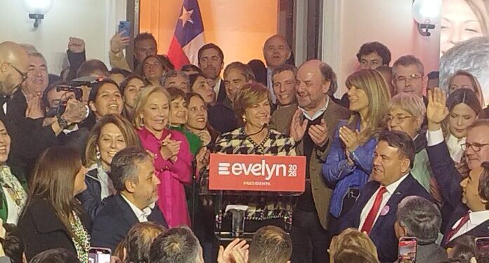 Evelyn Matthei relanza su campaña presidencial con potente respaldo del “Piñerismo”.