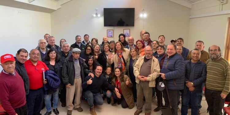 “Es evidente quiénes no estarán junto a los gremios”: La senadora Vodanovic lideró la conmemoración regional del Día del Dirigente Sindical.
