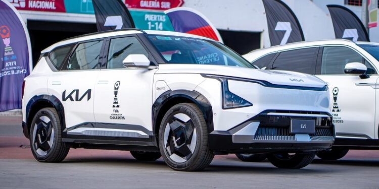 Mundial Sub 20 de Chile cuenta con auto oficial: Kia.