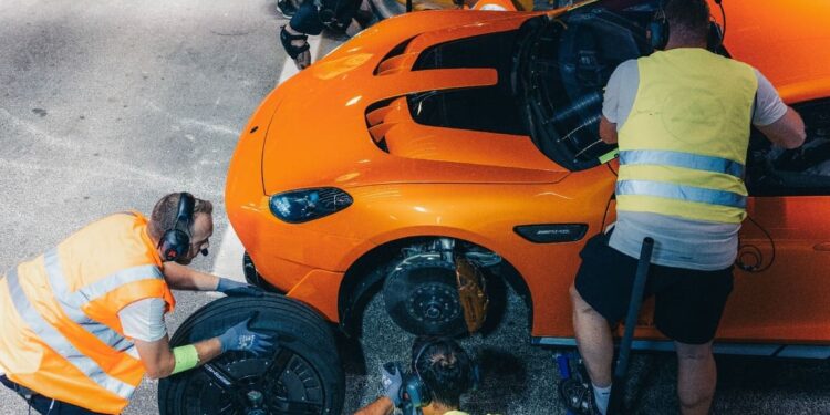 Michelin y Mercedes-AMG logran récord mundial con auto eléctrico