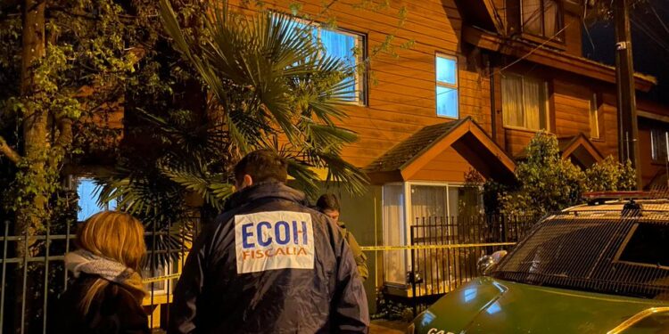 Impactante parricidio en Chiguayante: Madre disparó a sus dos hijos y se dio a la fuga sin un destino claro.