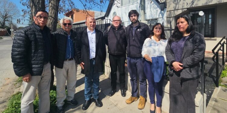 Senador y vecinos de Pelequén exigen el cierre definitivo de planta contaminante.