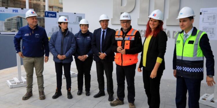 Diputado Barrios resalta la inversión del Gobierno para «luchar contra la delincuencia» tras visitar las obras del nuevo cuartel de la PDI en Viña.