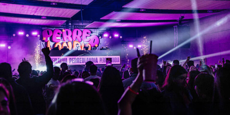 Perreolandia vuelve con su fiesta oficial en el Espacio Riesco.