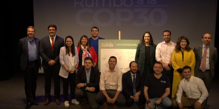 Municipios hicieron entrega de su declaración y compromiso con el clima.