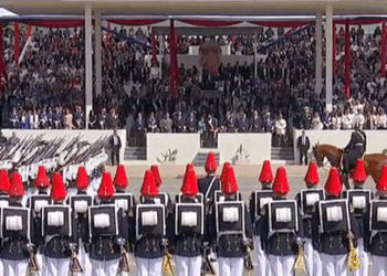 [VIVO] Gran Parada Militar 2025: paracaidistas del Ejército la rompen en la elipse del Parque O’Higgins.