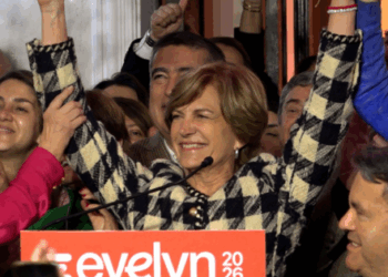 Evelyn Matthei vuelve a impulsar su campaña con apoyo de la familia Piñera y líderes del piñerismo.