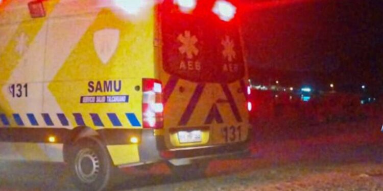 Niño en estado crítico tras caer en una piscina en una zona rural de Quilleco.