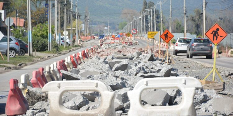 Obras en Avenida Sanchina, que debían concluir en 2024, se proyectan ahora para 2026.