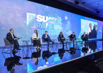 Salud digital e IA son protagonistas en el XIII Summit País Digital 2025.