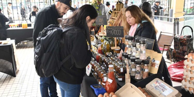 Colecta de la Fundación Abrázame para conmemorar sus 10 años