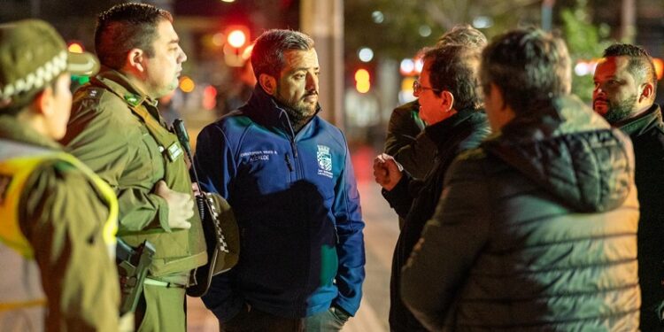 Alcalde de San Bernardo solicita a Presidente Boric plan de seguridad especial para la comuna tras el asesinato de una adulta mayor.