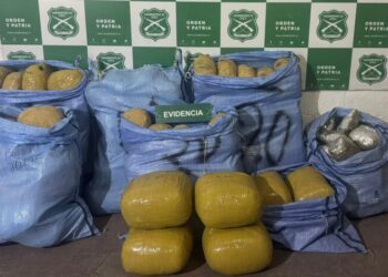 Dictan prisión preventiva a dos bolivianos y un chileno arrestados por tráfico de drogas en Calama.