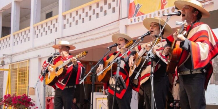 Los Huasos de Algarrobal en la antesala de las celebraciones dieciocheras de Dreams – LAVOZDEPUCON