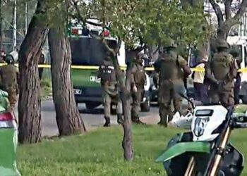 Atropello a carabinero termina con balazos y muerte del chofer en Estación Central.