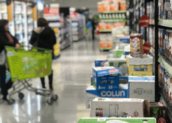 IPC sorprende en agosto: inflación se queda en 0,0 % y baja a 4,0 % anual.