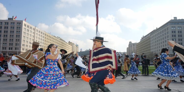 La Federación de Rodeo Chileno inauguró el cuarto Campeonato Nacional de Cueca Huasa.